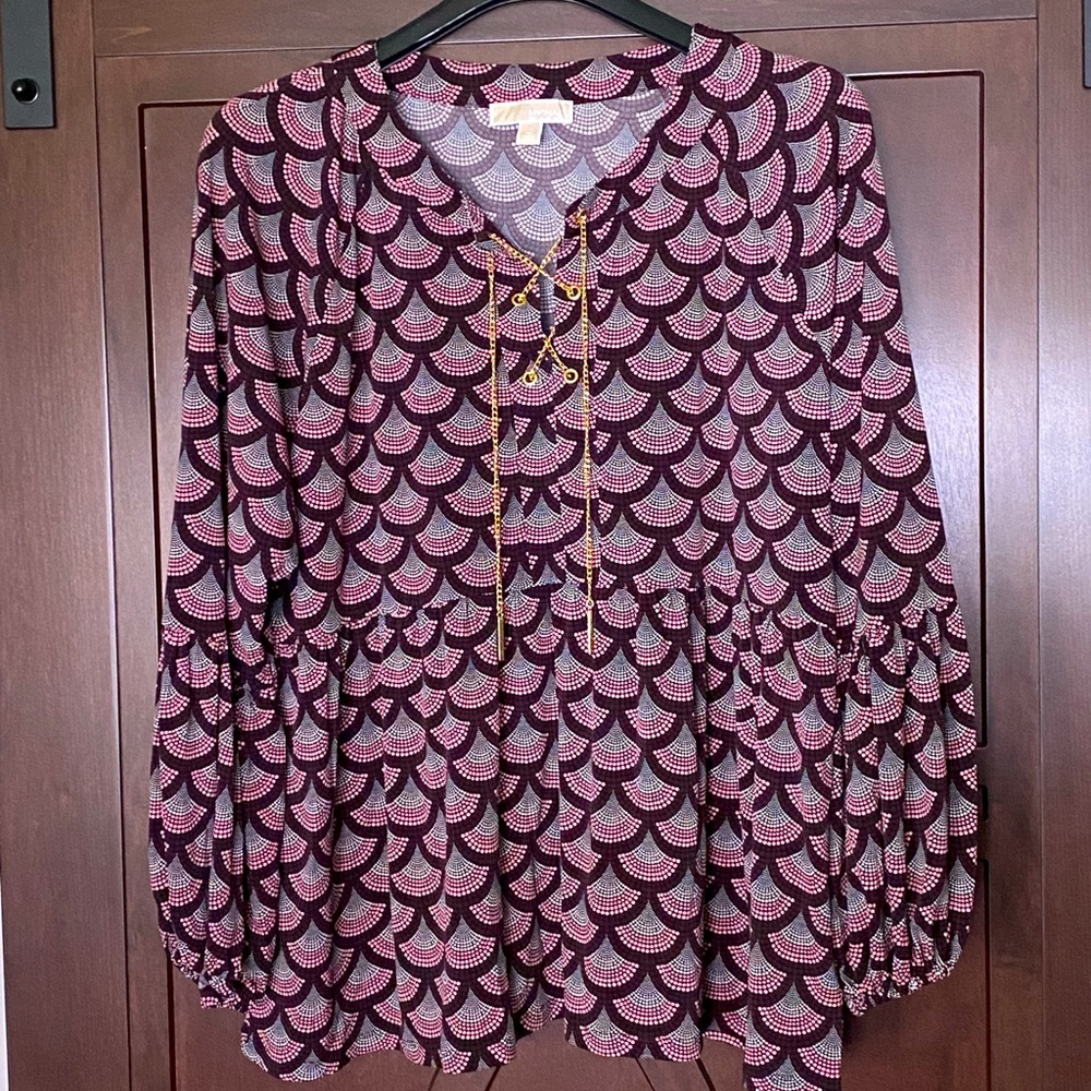 Michael Kors Purple Scalloped blouse with Gold Chain.  Plus Size 3X